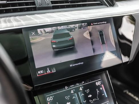 Used 2022 Audi e-tron Premium Plus AWD/4WD image 70