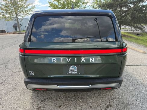 Used 2024 Rivian R1S Adventure AWD/4WD image 4