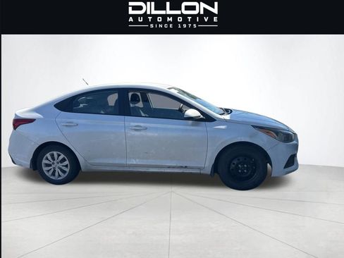 Used 2019 Hyundai Accent SE FWD image 6