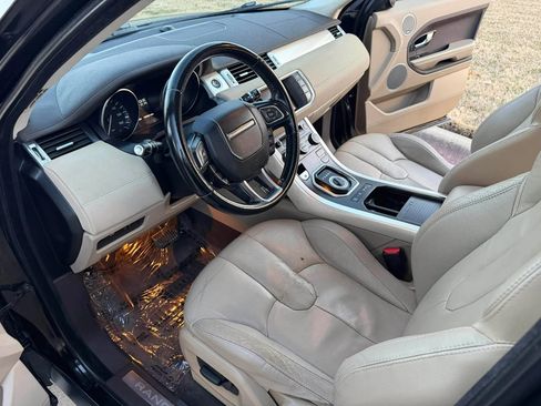 Used 2013 Land Rover Range Rover Evoque Pure Plus w/ Pure Plus Pkg image 18