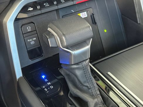 Used 2023 Toyota Tundra Platinum AWD/4WD image 18