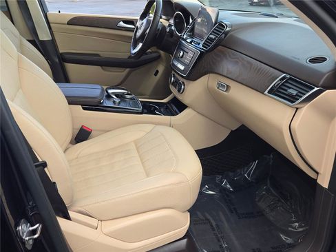 Used 2018 Mercedes-Benz GLE 350 4MATIC image 7