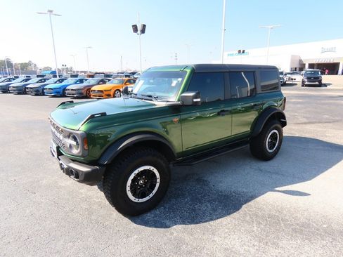 Certified 2023 Ford Bronco Badlands image 2