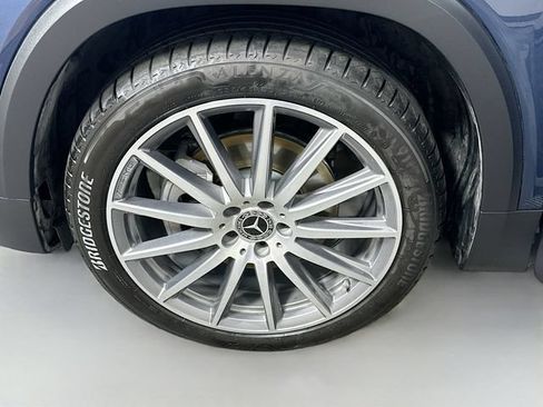 Used 2022 Mercedes-Benz GLB 250 image 32