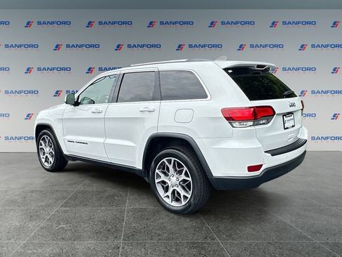 Used 2021 Jeep Grand Cherokee Laredo RWD image 4