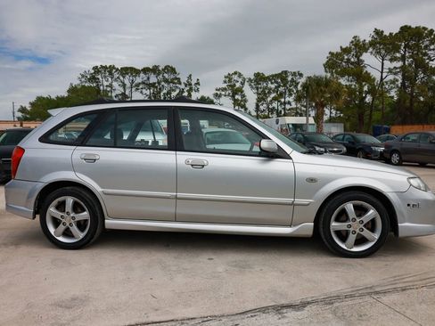 Used 2003 MAZDA Protege5 Hatchback 4D image 7