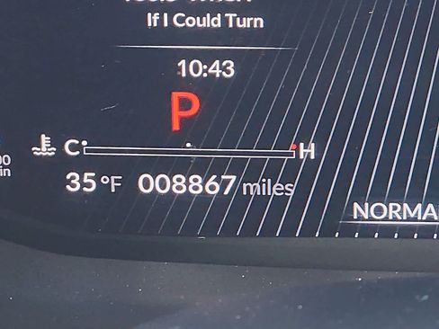 Certified 2025 Acura MDX w/Technology Package image 21