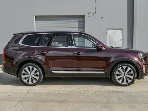 Used 2022 Kia Telluride S AWD/4WD image 8