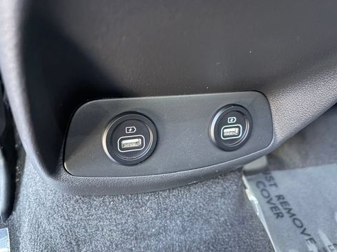 Used 2023 Hyundai Santa Fe SEL Premium AWD/4WD image 9