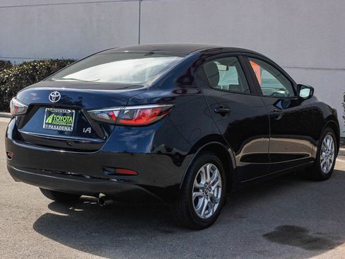 Used 2017 Toyota Yaris iA image 6