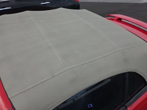 Used 2004 Ford Mustang Convertible RWD image 9
