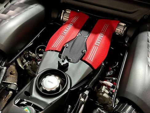 Used 2018 Ferrari 488 GTB RWD image 25