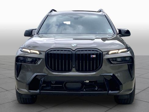 Used 2025 BMW X7 M60i AWD/4WD image 4