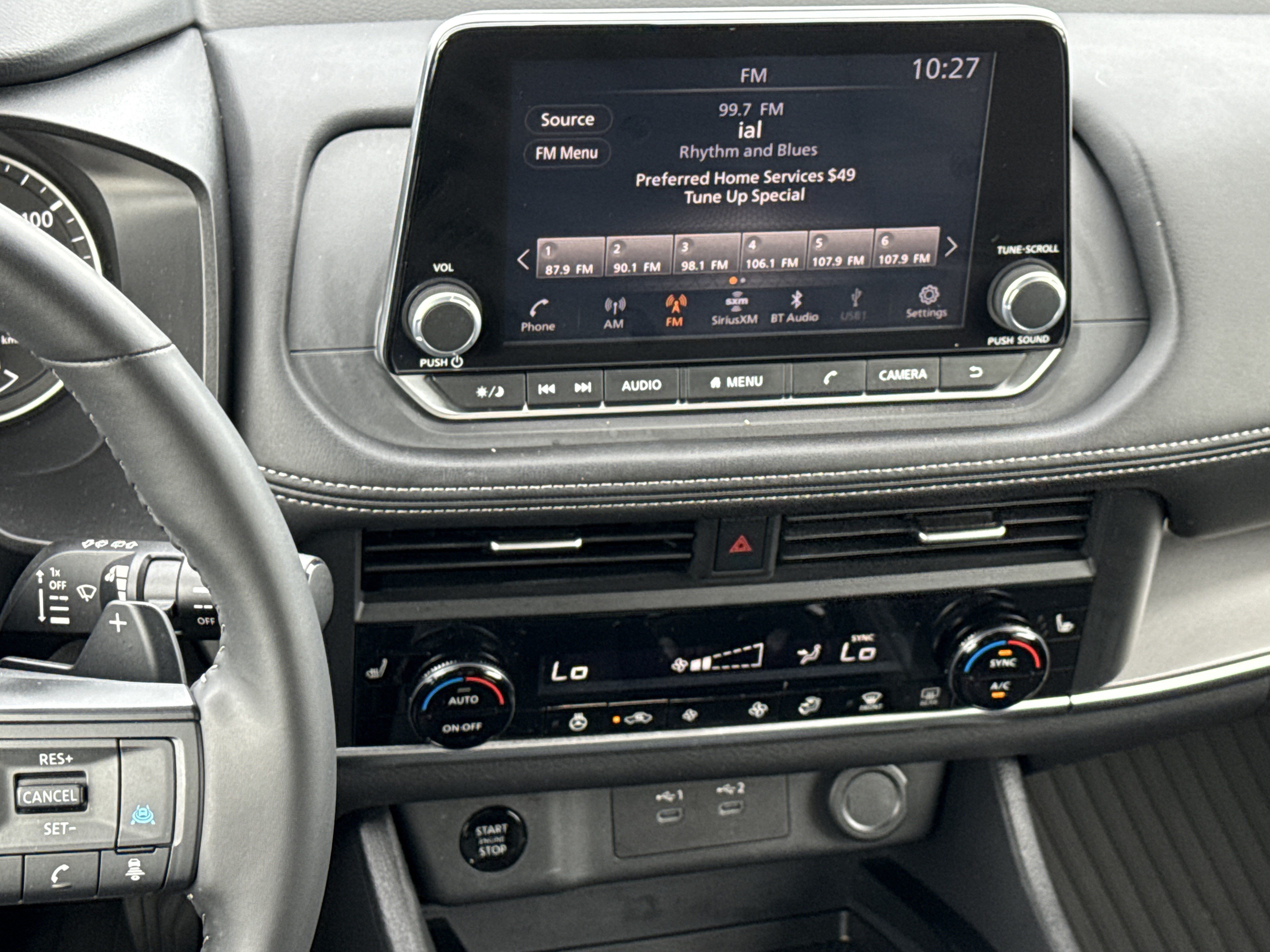 Used 2026 Nissan Rogue SV w/ SV Premium Package FWD image 29