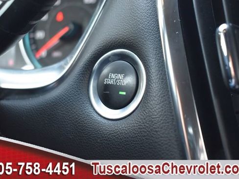 Used 2023 Chevrolet Traverse LT image 41