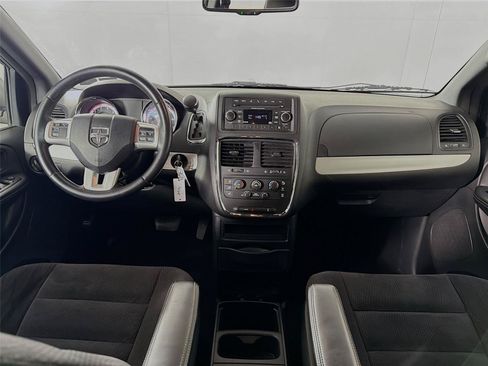 Used 2015 Dodge Grand Caravan SE w/ Quick Order Package 29E SE FWD image 24