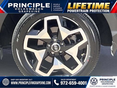 Used 2022 Hyundai Santa Cruz Limited AWD/4WD image 4