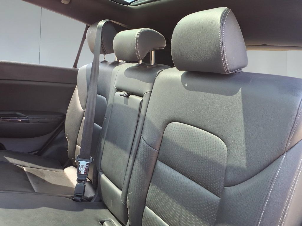Used 2021 Kia Sportage S w/ S AWD Premium Package image 11