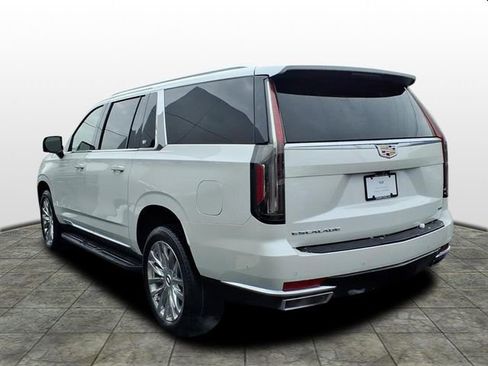Certified 2021 Cadillac Escalade ESV Premium Luxury w/ LPO, Illumination Package image 3