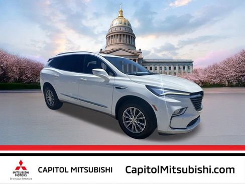 Used 2024 Buick Enclave Premium FWD image 1