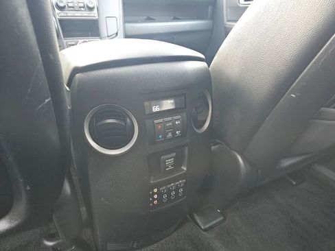 Used 2012 Honda Pilot Touring image 22