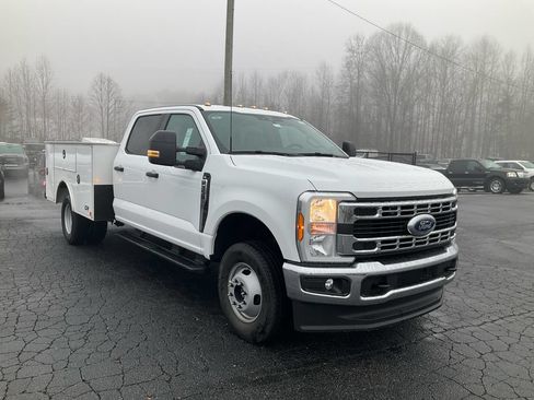 New 2026 Ford F350 XL w/ XL Chrome Package AWD/4WD image 3