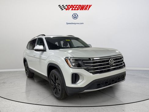 New 2026 Volkswagen Atlas SE AWD/4WD image 2