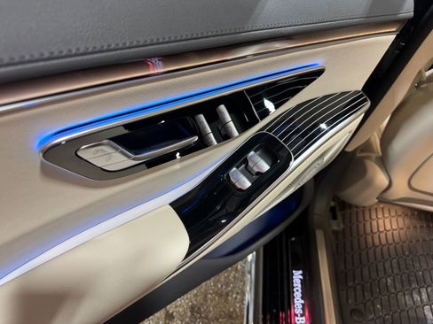 Used 2023 Mercedes-Benz S 500 4MATIC image 14