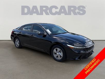Used 2025 Hyundai Elantra SE