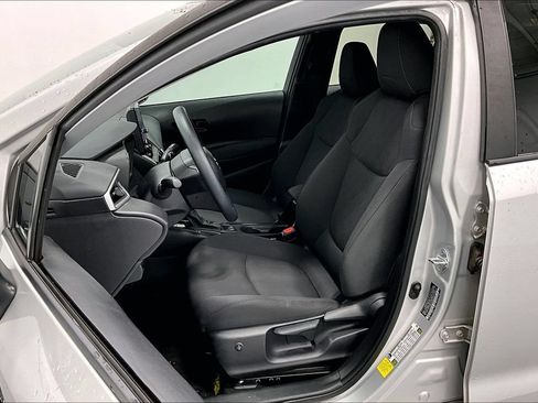 Used 2022 Toyota Corolla LE FWD image 28