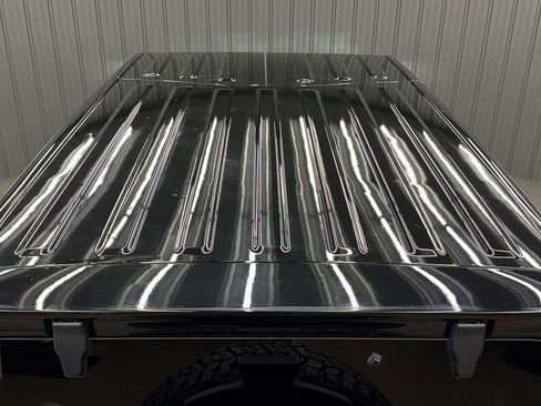 Used 2025 Jeep Wrangler Unlimited Sahara image 17