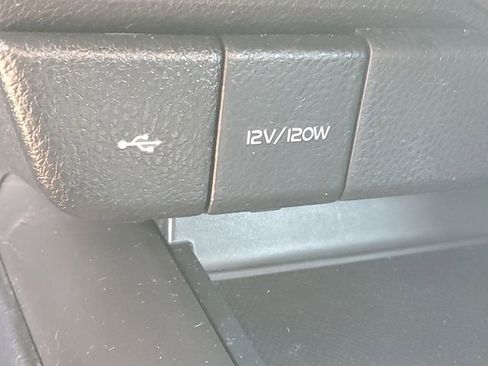 Used 2022 Toyota Camry SE FWD image 27