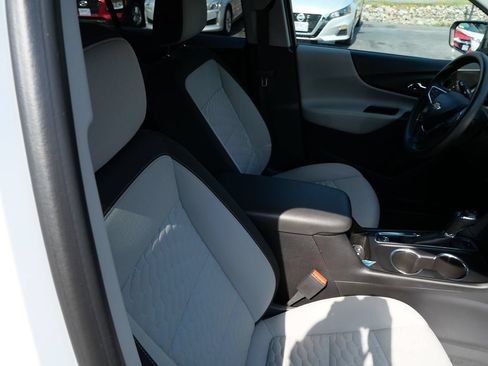 Used 2020 Chevrolet Equinox LS w/ LS Convenience Package AWD/4WD image 28