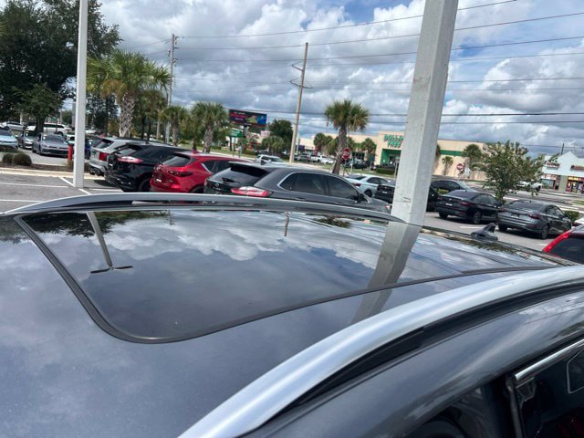 Certified 2026 Volkswagen Tiguan SE w/ Panoramic Sunroof Package FWD image 12