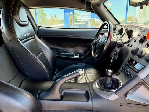 Used 2009 Pontiac Solstice GXP w/ Premium Package RWD image 25
