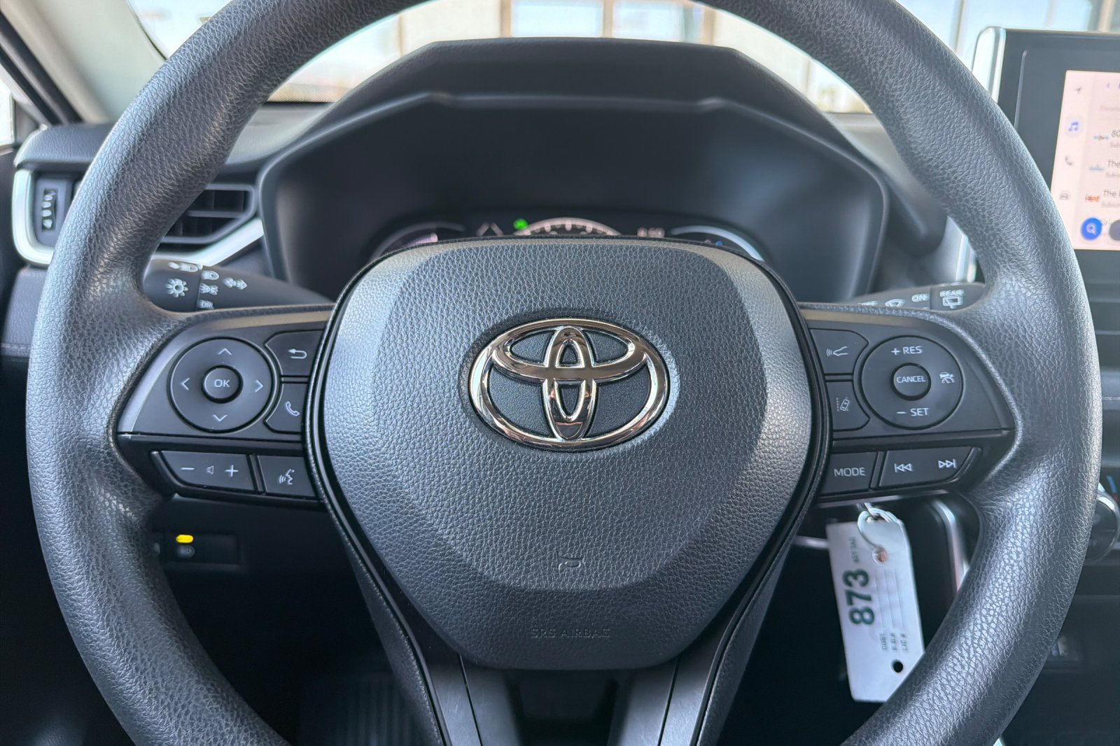 Used 2024 Toyota RAV4 LE AWD/4WD image 28