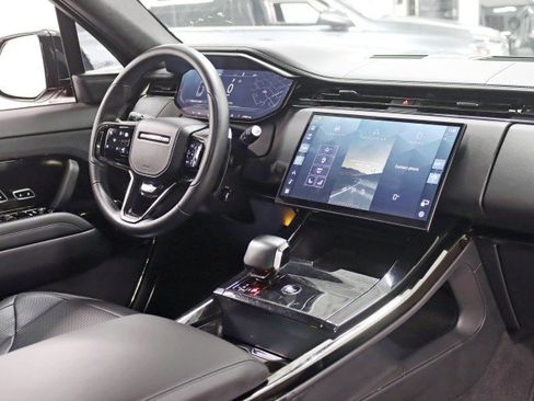 Used 2025 Land Rover Range Rover Sport SV Edition Two image 38