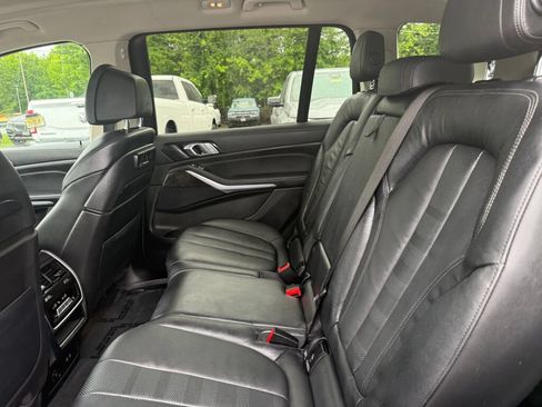 Used 2022 BMW X7 xDrive40i w/ Premium Package AWD/4WD image 26