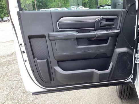 New 2025 RAM 5500 Tradesman image 17