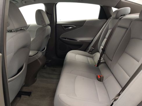 Used 2017 Chevrolet Malibu LS FWD image 18