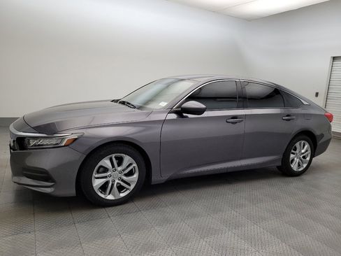 Used 2018 Honda Accord LX image 2