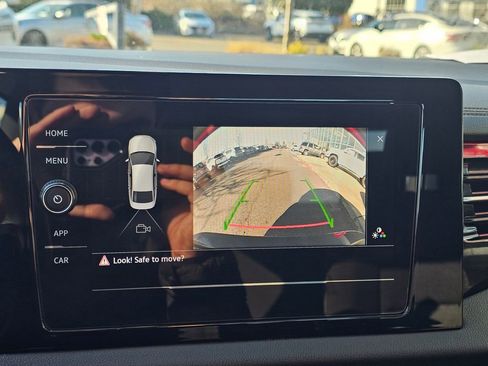 Used 2025 Volkswagen Jetta S image 23