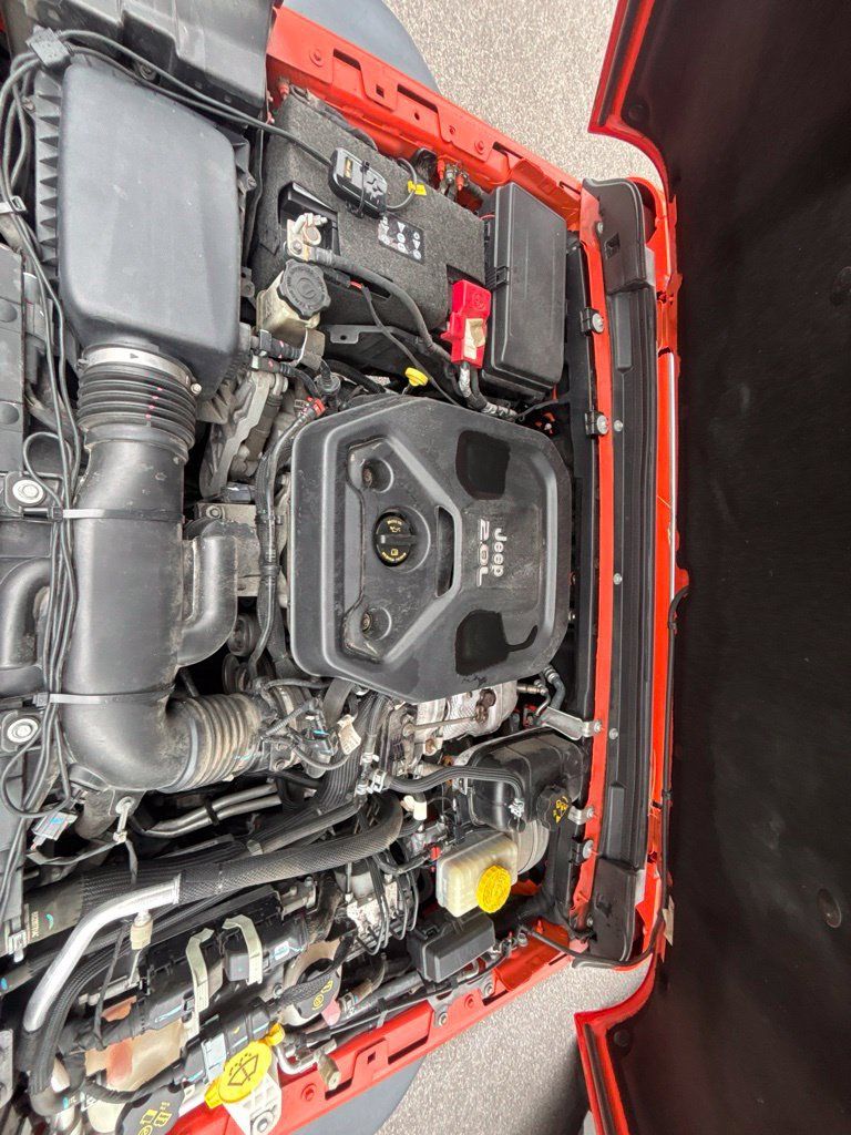 Used 2018 Jeep Wrangler Unlimited Sport AWD/4WD image 10