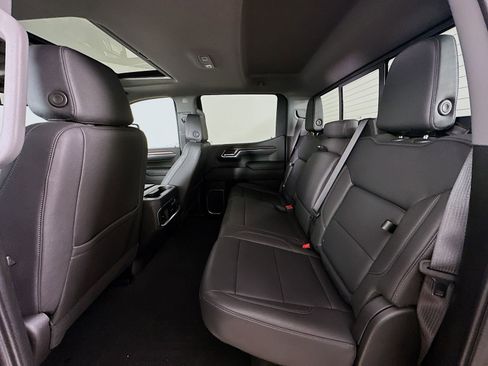 Used 2024 GMC Sierra 1500 SLT w/ SLT Premium Plus Package AWD/4WD image 37