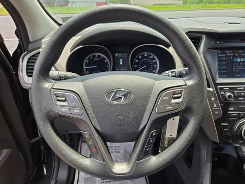 Used 2018 Hyundai Santa Fe SE AWD/4WD image 25