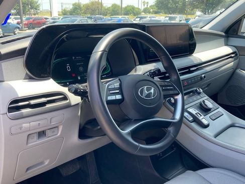 Used 2025 Hyundai Palisade SEL FWD image 7