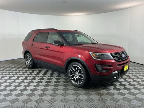 Used 2016 Ford Explorer Sport w/ Equipment Group 401A image 3