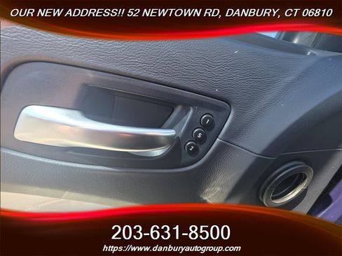 Used 2017 Chrysler 300 C Platinum w/ Safetytec Plus Group AWD/4WD image 10