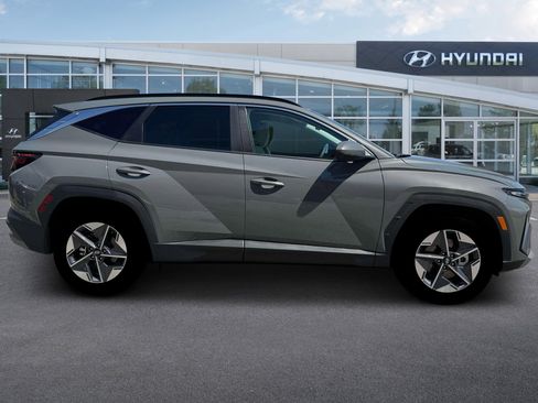 New 2026 Hyundai Tucson SEL image 9