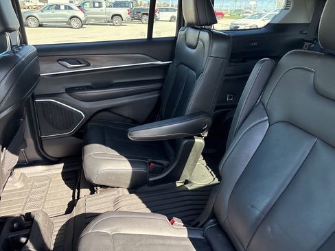 Used 2021 Jeep Grand Cherokee L Limited image 18